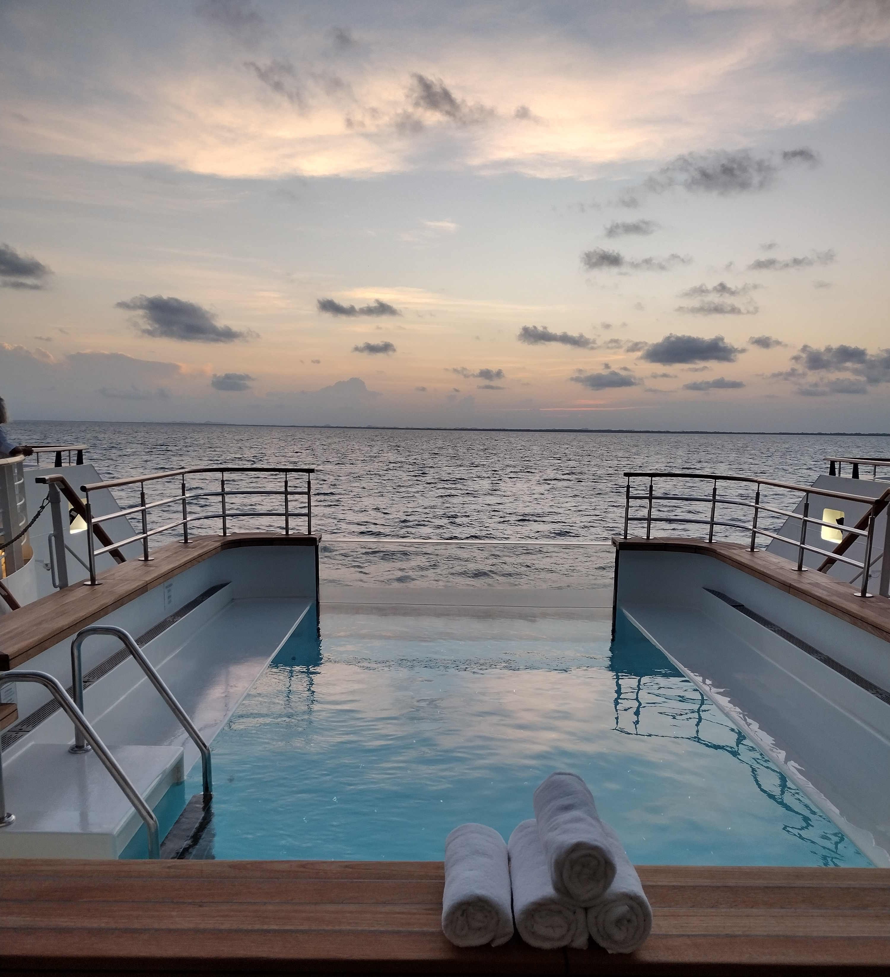 poolsunset